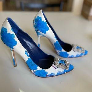 Manolo Blahnik
Hangisi Floral Satin 115mm  Sz 39.5